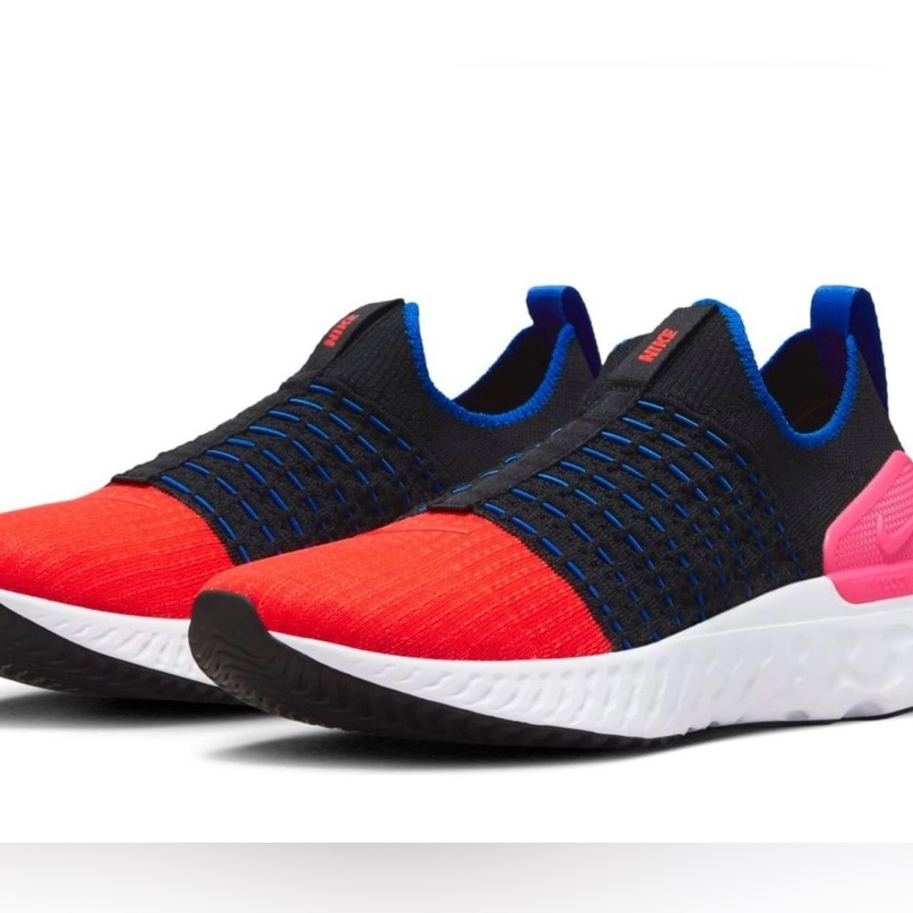 Nike React Phantom Run Flyknit 2 'Black Bright Crimson - Picture 3 of 6